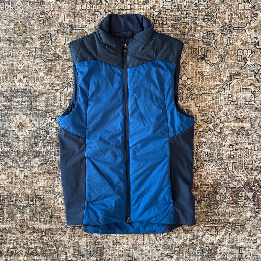 Lululemon Men’s Puffer Vest • size small